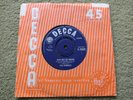 THE ZOMBIES – JUST OUT OF REACH 7″ – EXC+ UK 1966 ROCK