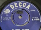 THE BO STREET RUNNERS BO STREET RUNNER / TELL ME DECCA F 11986