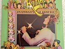 KINKS Everybody's in Show-Biz 2LP w Lyric Sheet 1st Press RL Robert Ludwig