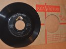 ELVIS PRESLEY: THAT'S ALL RIGHT; 1955 RCA 6380 ROCKABILLY 45 RPM; SUN RECORDING