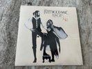 FLEETWOOD MAC RUMOURS  WARNER BROTHERS 1977 PRESSING INSERT SHRINK NEAR MINT
