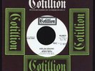 MOSES SMITH Keep On Striving 45 Cotillion Rare 1970s Philly Crossover Soul M-