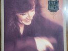 Bonnie Raitt - Luck Of The Draw Lp  Vinyl RARE in Great Condition   VG+/VG+ EUR