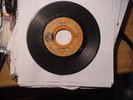 THE BLUE CHIPS   WHERE / KEEP LOOKING FOR LOVE  ROARING RECORDS 804