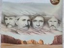 Vinyl Record LP Album Waylon Jennings Willie Nelson Johnny Cash Highwayman Mint