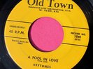 THE KEYTONES - A Fool in Love - clean 45 rpm - Old Town 1041