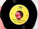 Northern Soul 45 JOHN & The WEIRDEST  CAN'T GET OVER THESE MEMORIES