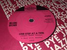 Northern Soul  7” ‎MAXINE BROWN -1965 (ONE STEP AT A TIME ) ORIGINAL  U.K. 45rpm