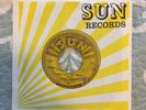 Elvis Presley SUN 117  45 rpm : BABY LET'S PLAY HOUSE  (Pushmarks) VINTAGE