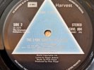 PINK FLOYD Dark side of the moon Harvest SHVL 804 solid blue triangle + posters