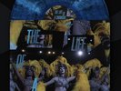 Taylor Swift - THE LIFE OF A SHOWGIRL ( BLUE SPARKLE VINYL) VORBESTELLUNG  USA