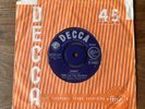 Pop Popcorn Tony And The Velvets – Sunday / One More Once Decca F 11637