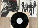 MOTLEY CRUE -  TOO FAST FOR LOVE - LEATHUR RECORDS 1981 - 2nd PRESSING w/INSERT
