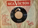 ELVIS PRESLEY 1956 Unplayed NM BLUE MOON RCA 45 and RCA sleeve