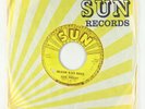 Elvis Presley 45 - Milkcow Blues Boogie - Sun 215 - original w/ 3 push marks