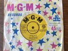 Pop  The Paris Sisters ‎– Dream Lover / Lonely Girl MGM Records ‎– MGM 1240