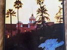 EAGLES - HOTEL CALIFORNIA   EX-/VG+ VINYL LP / SIGNED BY ALL 5 MEMBERS / INNER