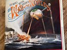 THE WAR OF THE WORLDS  VG+/EX+ DOUBLE VINYL LP /  BOOKLET