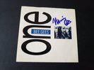 MAURICE GIBB HAND SIGNED 1980s VG++ Bee Gees – One SEE NOTES  SLEEVE ONLY 45