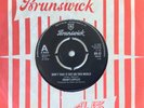 60s N. Soul -  ADAMS APPLES - Don't take it out on this  world - UK BRUNSWICK EX