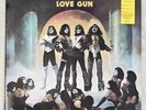 KISS Love Gun Original 1977 FIRST PRESSING FACTORY SEALED with all INSERTS