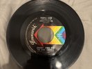 45 RPM Vinyl Record Johnny Jones/The King Casuals  Purple Haze Brunswick VG+